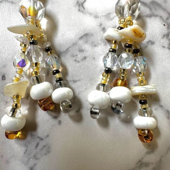 Crystal white beaded drop earrings - Picture 6 of 7